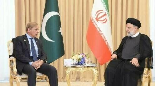 Pakistan, Iran sign 8 agreements, MoUs: Trade volumes to be hiked to $10bn in 5 years
