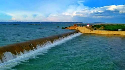 Hub-Dam